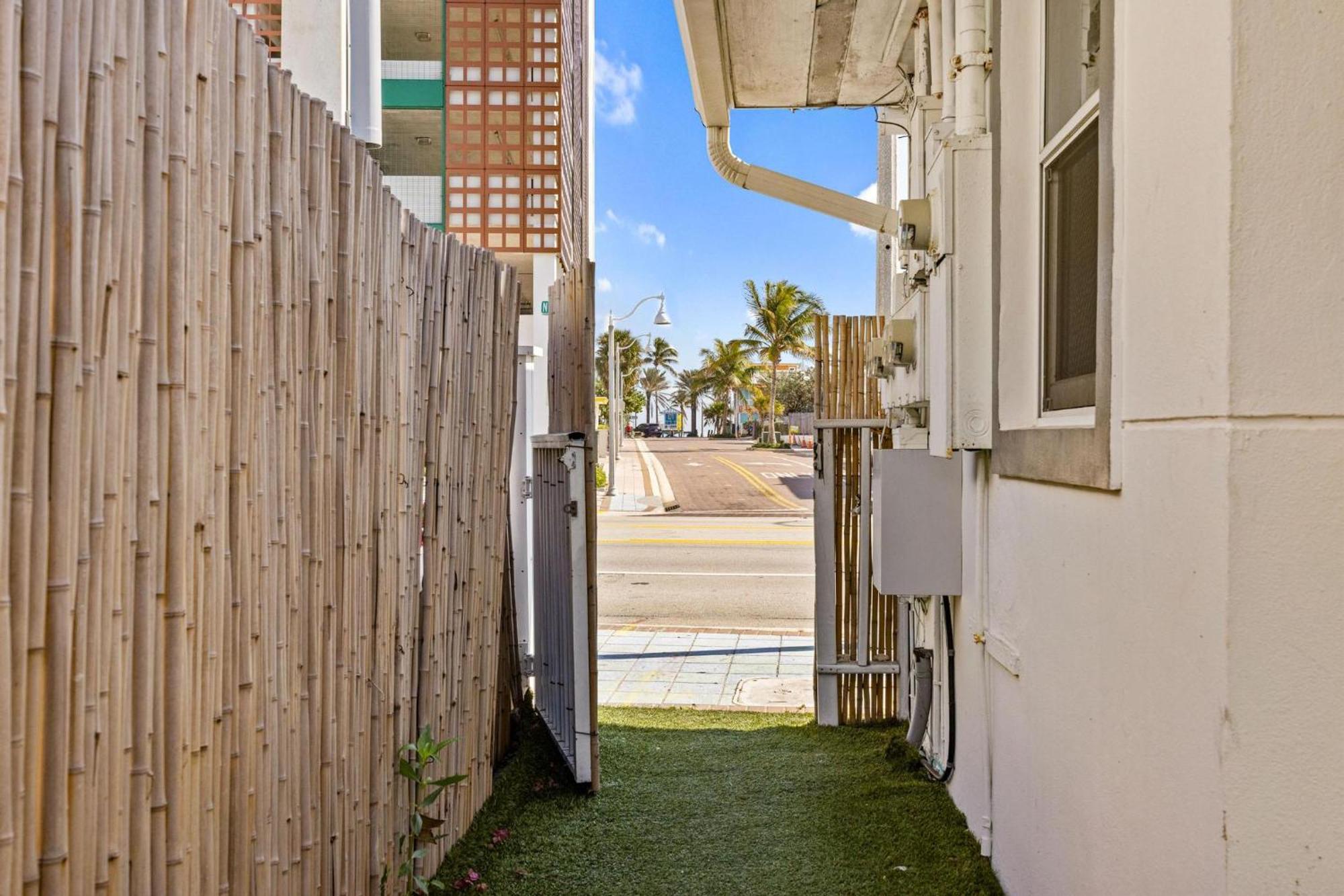 Apartment The Dream Marina Hollywood