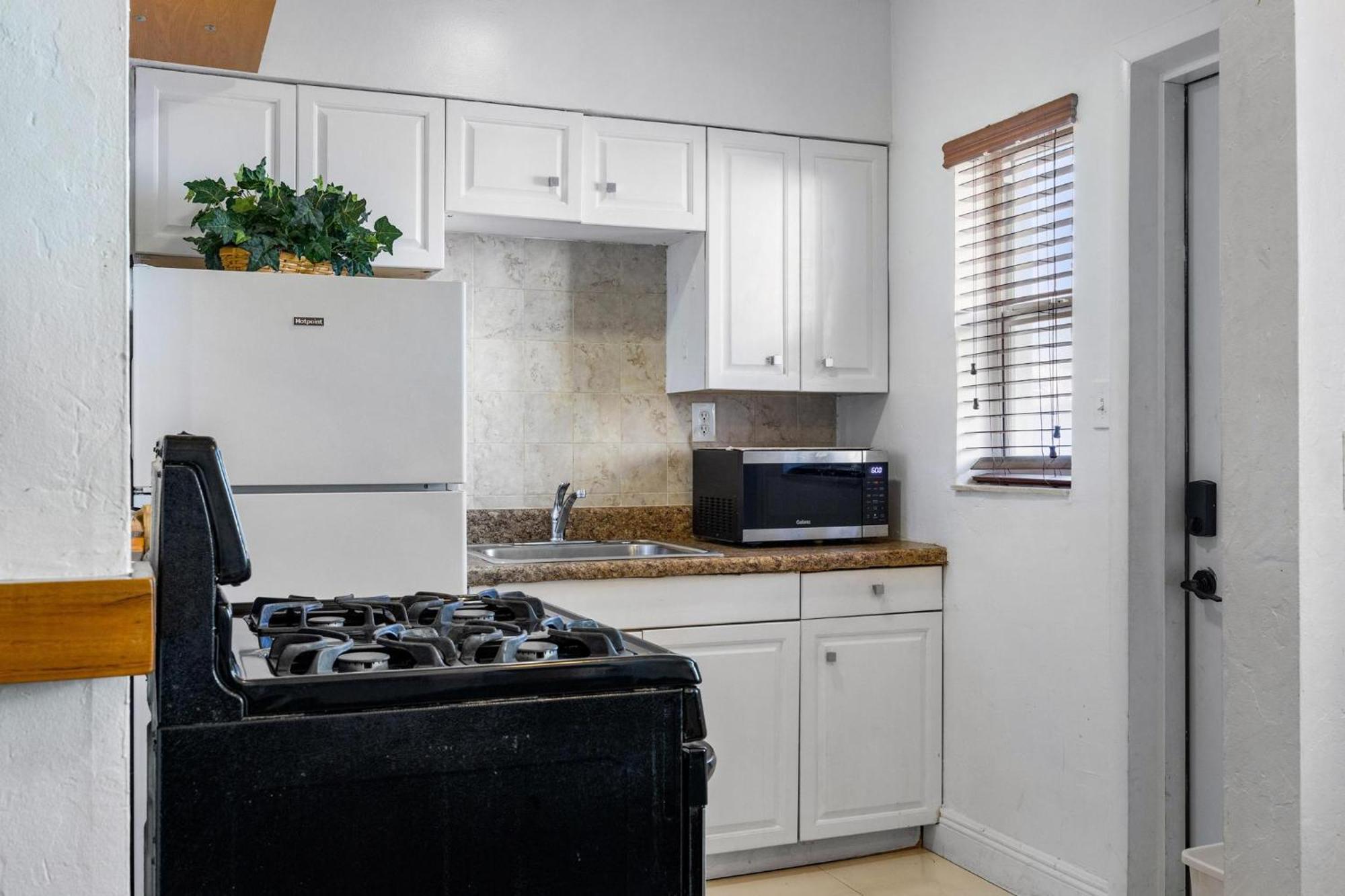 The Dream Marina Apartment Hollywood